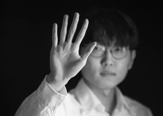 嗯啊h娇hh嗯啊hh老男人